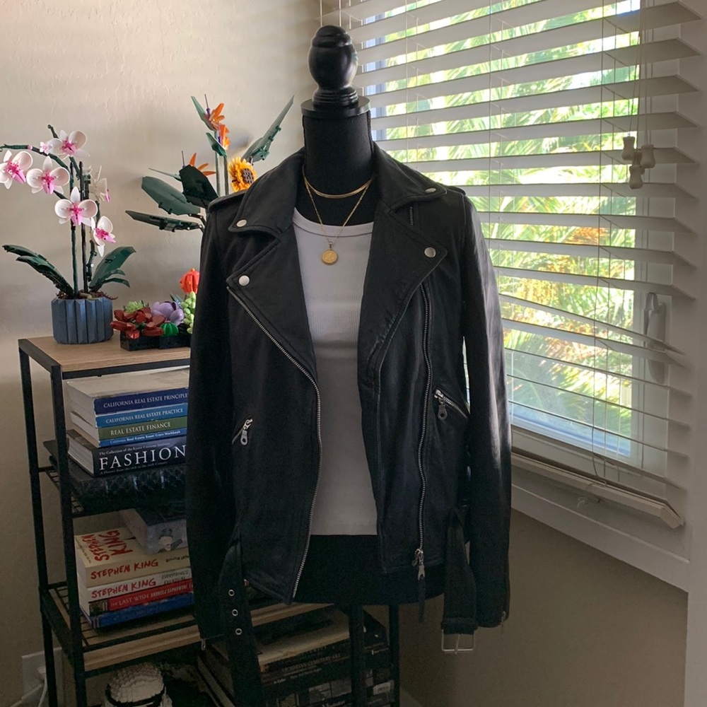 H&M ribbed halter tank